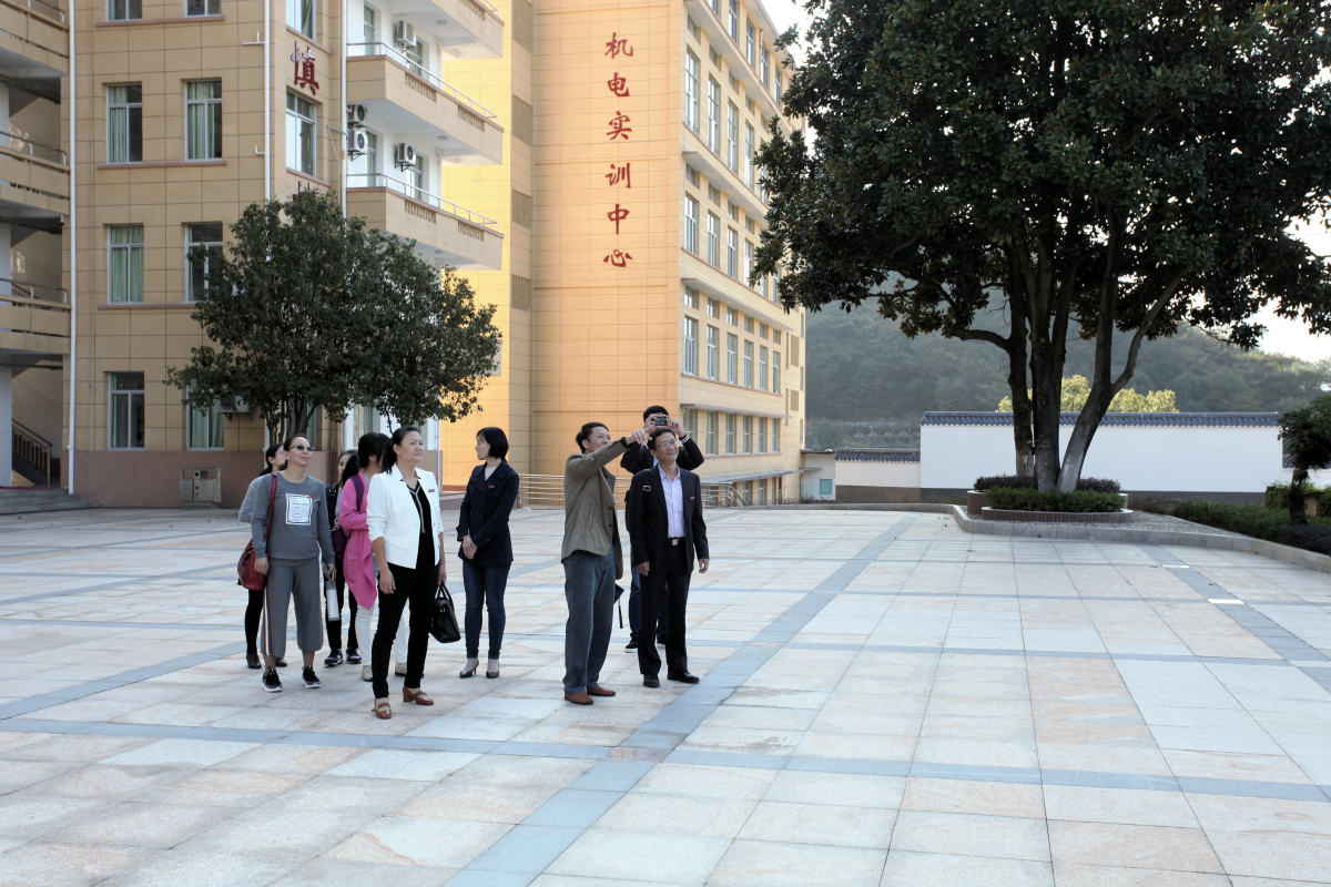 IMG_9985_副本_编辑.jpg IMG_9985_副本_编辑.jpg