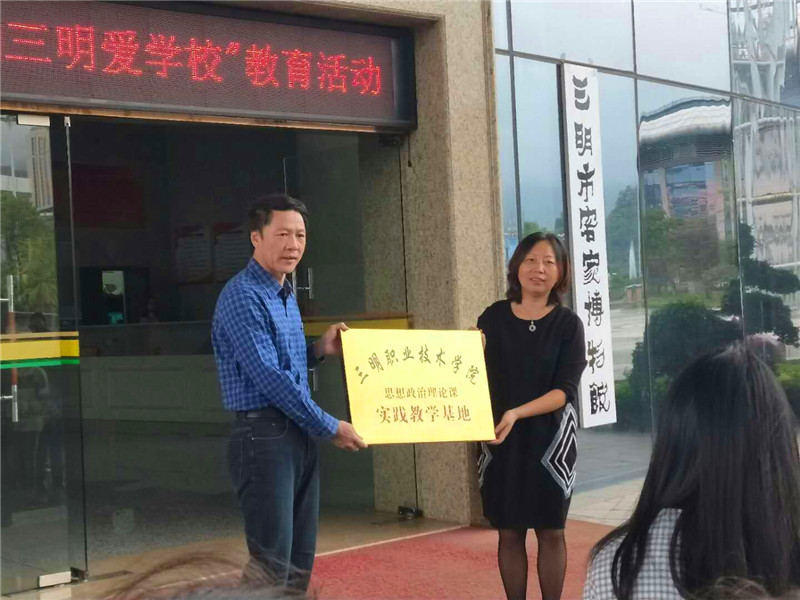 郭0.jpg 郭0.jpg